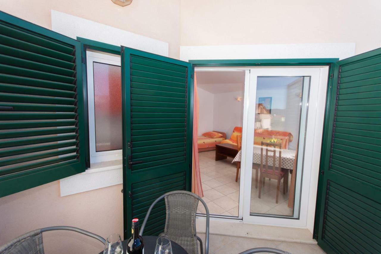 Apartments Fumija Trogir Exteriör bild